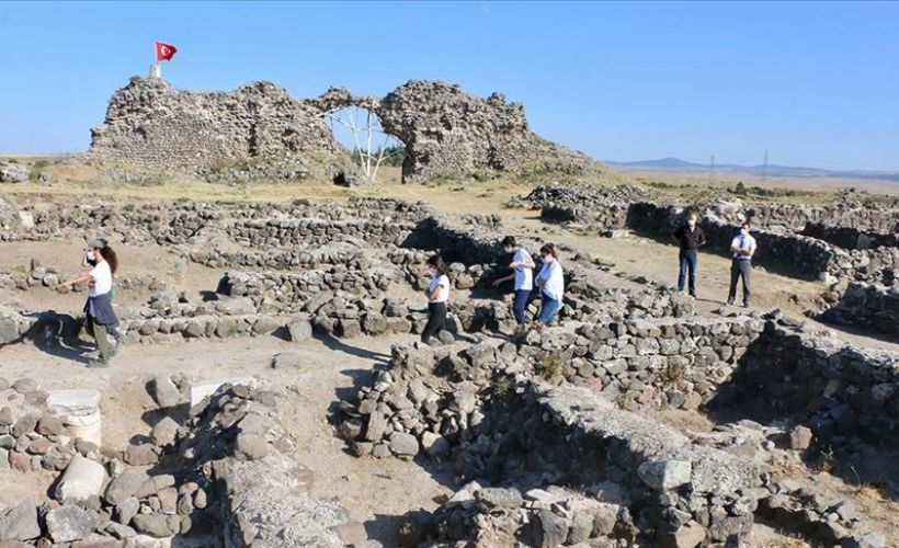 Osmanlı'nın ilk hutbesinin okunduğu mescidin izlerini arıyorlar