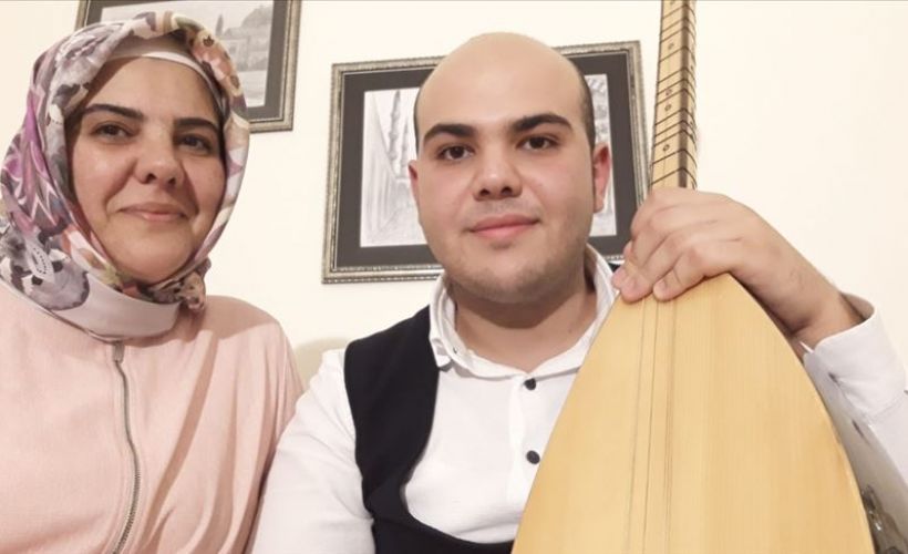 Önündeki engeller kaldırıldı, 'otizmli müzik dehası' güzel sanatları birincilikle kazandı