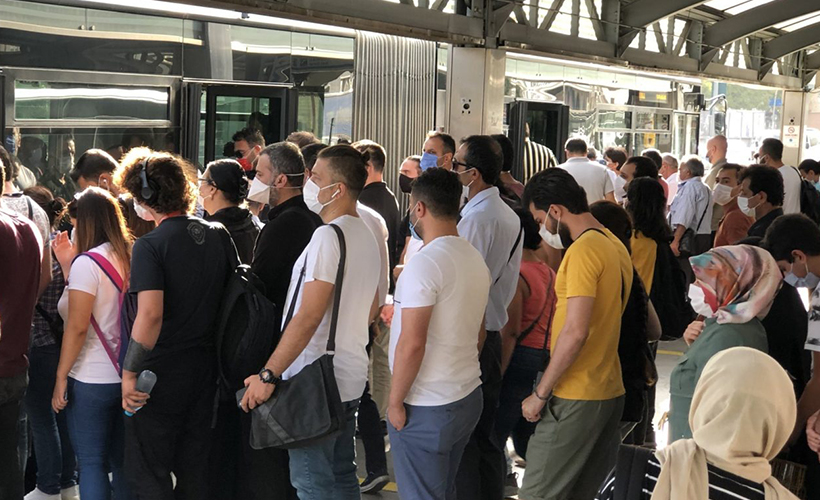 İstanbul'da kademeli mesai başladı