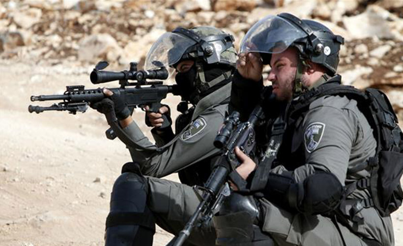 İsrail askerleri, Filistinli bir genci gözünden yaraladı