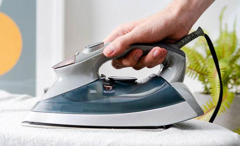 Rusya'da bazı ithal ütülerde dinleme cihazı bulundu!