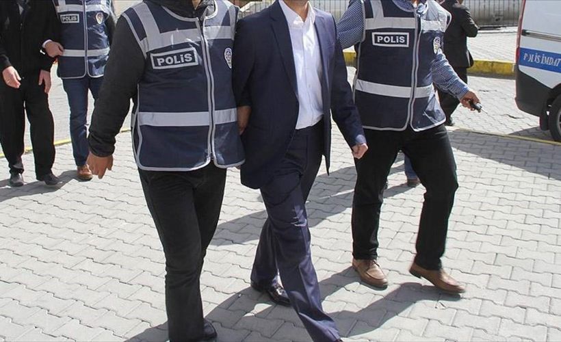 FETÖ üyesi muvazzaf astsubaylara operasyon