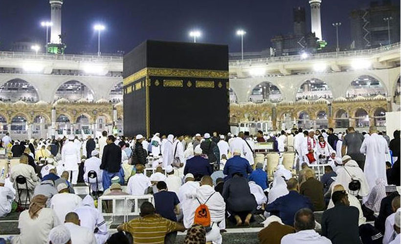 Suudi Arabistan'da umre ziyaretleri yeniden başladı