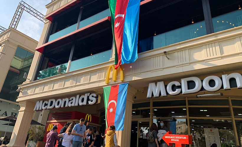 Azerbaycanlılar kurtarılan topraklarının sevincini yaşıyor