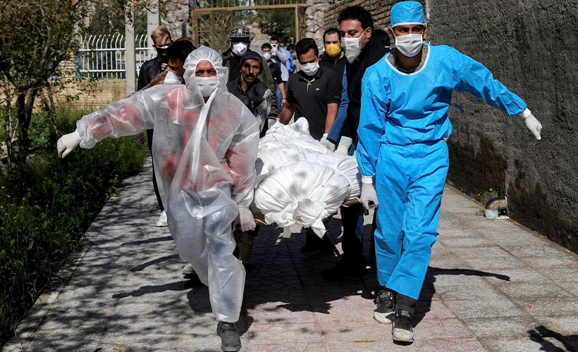 İran'da son 24 saatte 211 kişi daha koronadan öldü