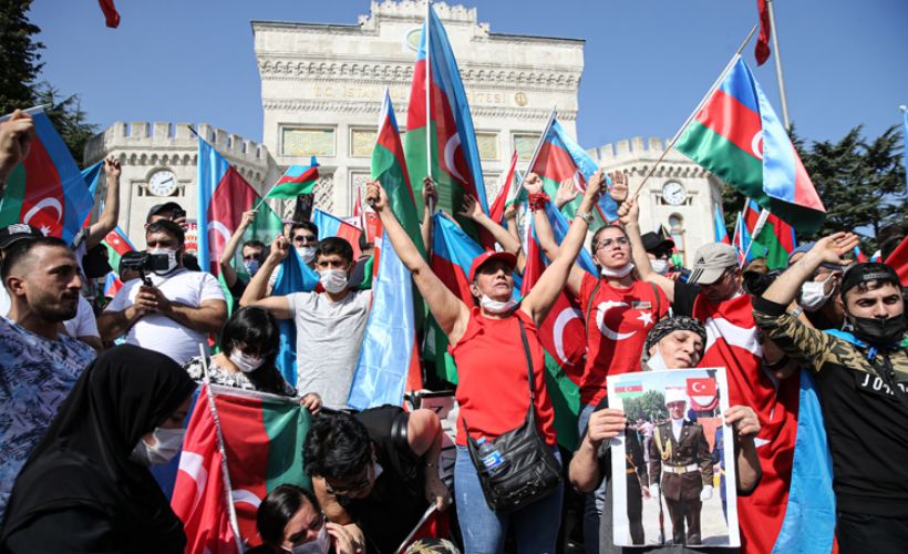 İstanbul Beyazıt'ta “iki devlet bir millet” gösterisi