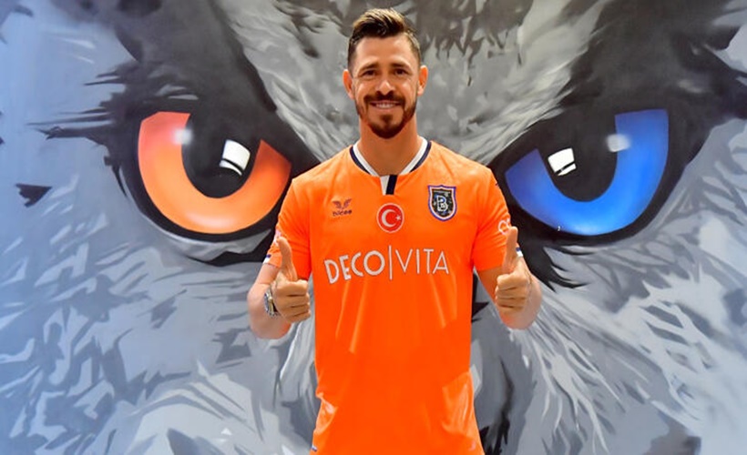 Giuliano, 'Turuncu-Lacivert' oldu