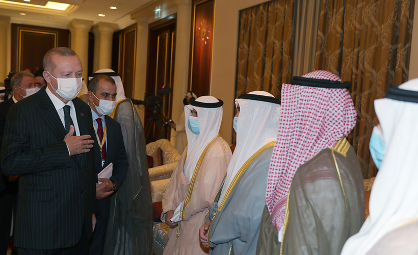 Erdoğan taziye için Kuveyt'i ziyaret ettikten sonra Katar'a geçti