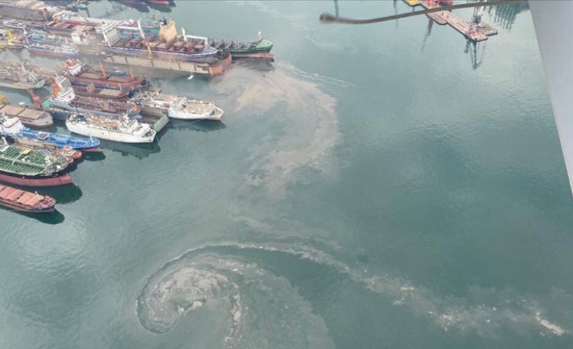 İstanbul'da denizi kirleten gemiye 1,3 milyon lira ceza kesildi