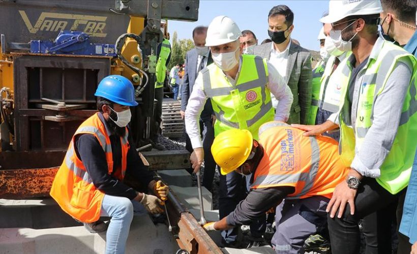 Bakan Karaismailoğlu: Ankara-Sivas YHT hattının işleyiş olarak en son noktasındayız