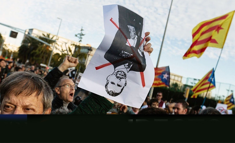 İspanya Kralı, Barselona'da protesto edildi