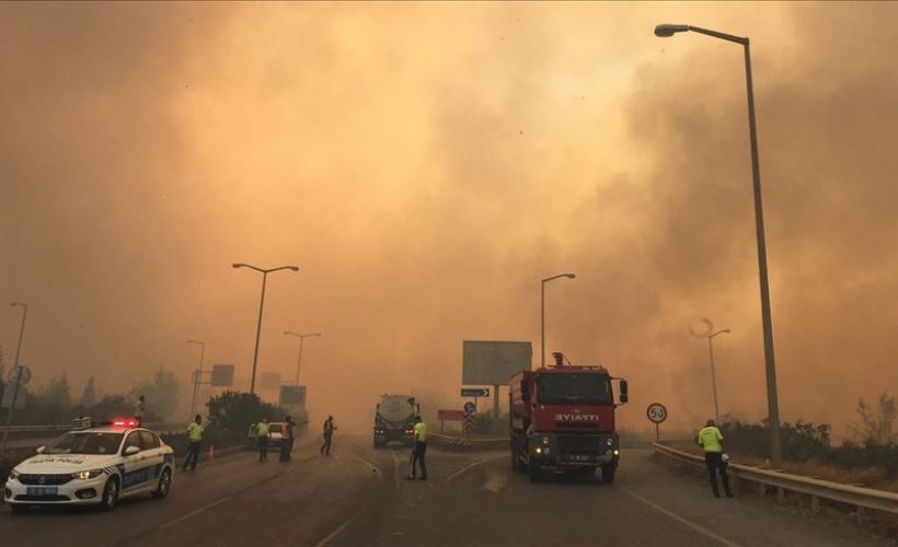 Hatay'da çıkan orman yangını 3 ilçeye yayıldı