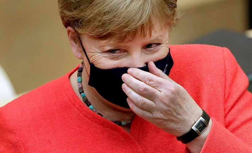 Almanya'da 15 riskli bölge için maske zorunluluğu getirildi