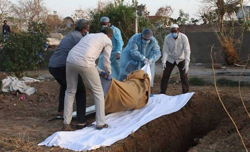 Hindistan, korona karşısında çaresiz