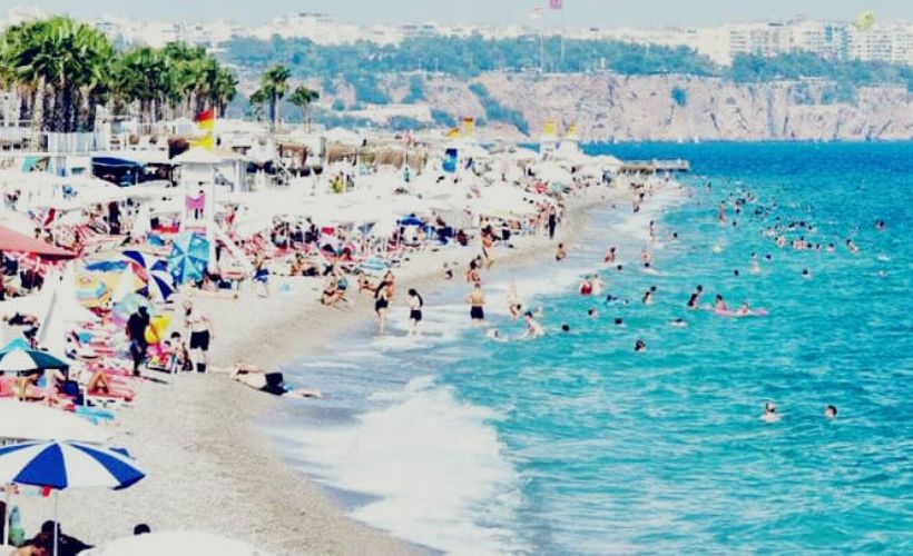 Bacasız sanayi ili Antalya  Covid 19 virüsünü teğet geçti