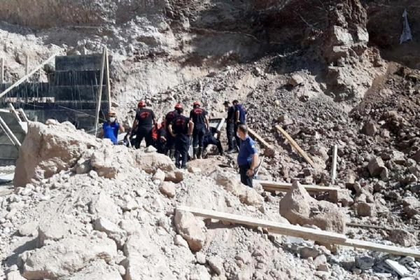 Kahramanmaraş'ta apartman inşaatında göçük: 2 ölü