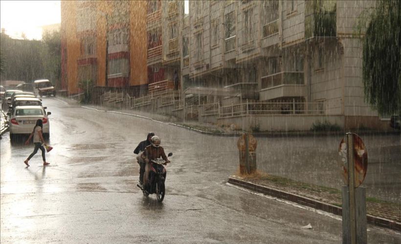 Etkili sağanak yaşamı olumsuz etkiledi