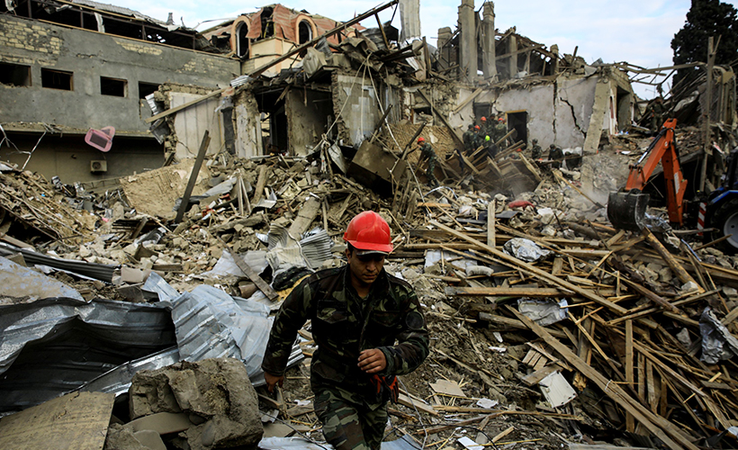 Ermenistan yine sivil yerleşim yerlerine saldırdı