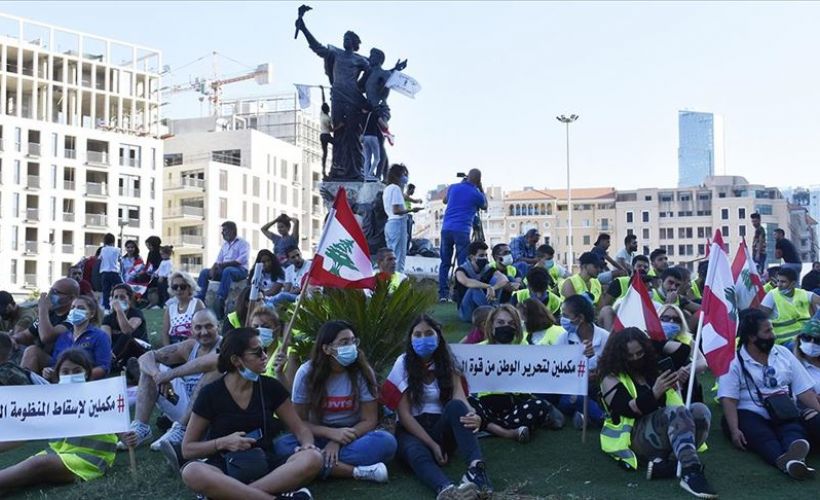 Lübnan'da göstericiler 17 Ekim protestolarının birinci yılında yine sokaklarda