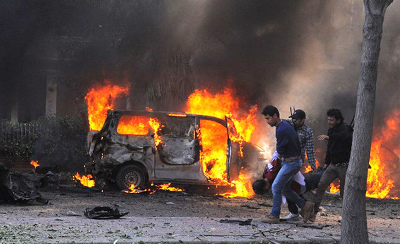 Afganistan'da bomba yüklü araçla saldırı