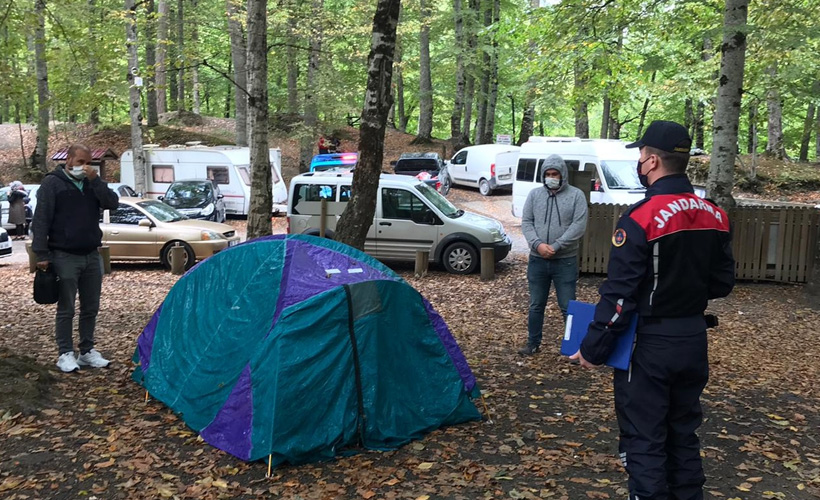 Yedigöller'e giden koronavirüs temaslısı 2 kişi yurda yerleştirildi