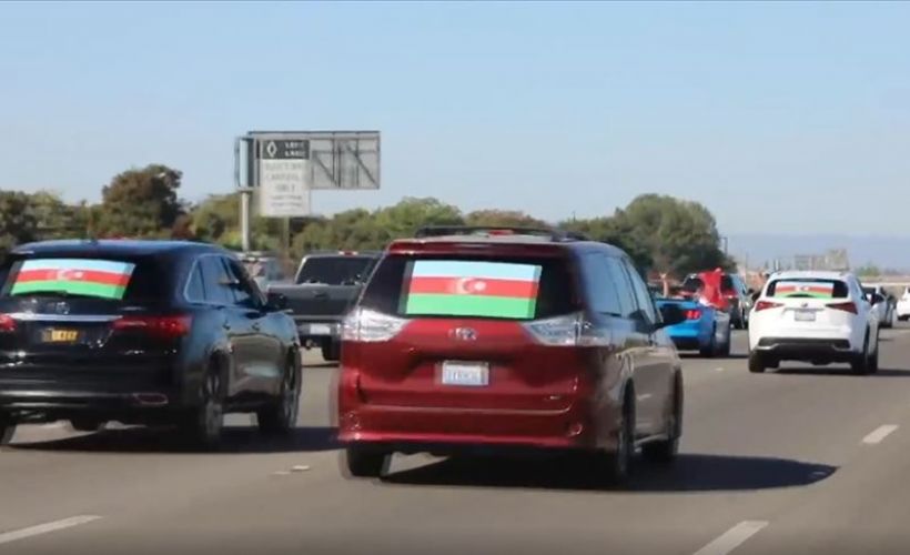 ABD'nin San Francisco kentinde 250 araçlık konvoyla Ermenistan protesto edildi