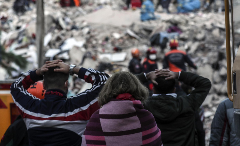 İzmir'de eğitime ara verildi