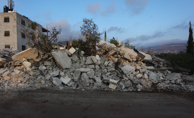 İsrail güçleri Filistinli tutuklunun evini yıktı