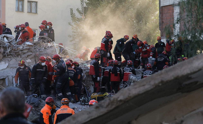 İzmir'deki depremde can kaybı yükseliyor