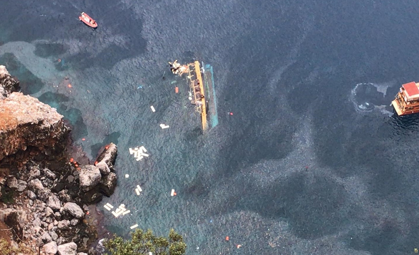Antalya’da tur teknesi battı: Kurtarma çalışmaları başladı