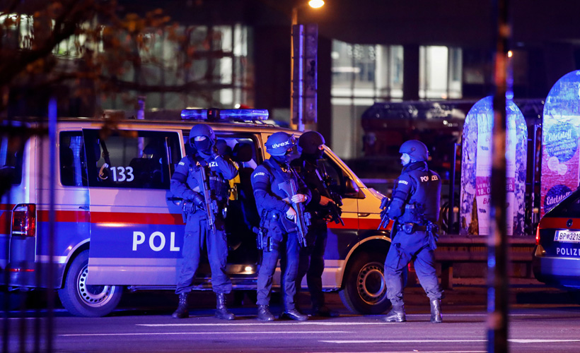 İran'dan Viyana'daki saldırıya kınama