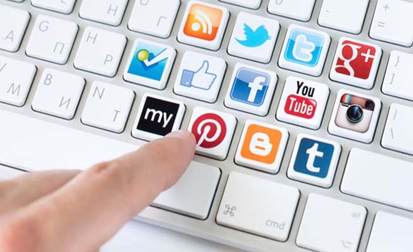 Günde 7,5 saat internetteyiz