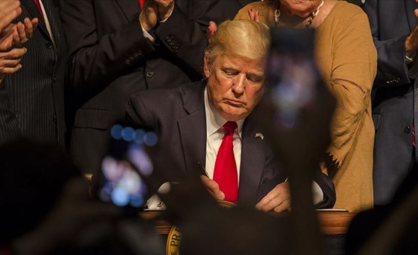 Trump'tan Çin ordusunu destekleyen şirketlere yatırım yapılmasını yasaklayan kararname