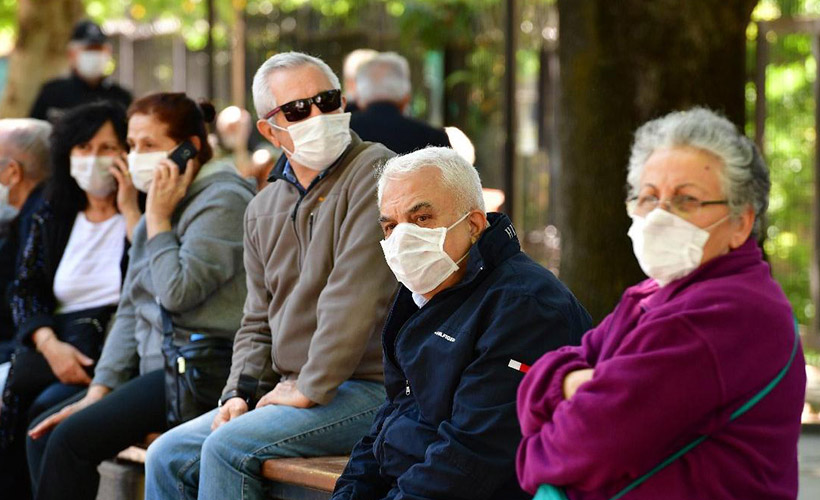 '65 yaş üstü kişiler, aktif kişilerle karşılaşmamalı'