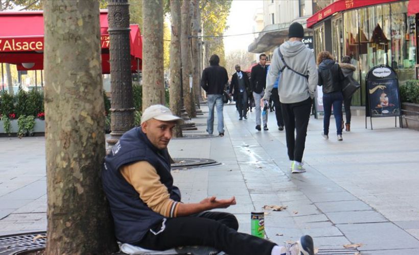 Fransa'da 'fakirlik sınırı' altında yaşayanların sayısı 10 milyonu geçti