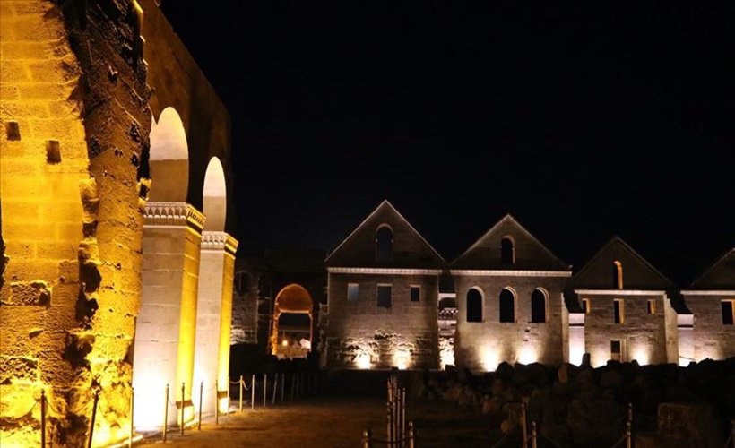 Yedi asırlık ören yeri ışıklandırıldı