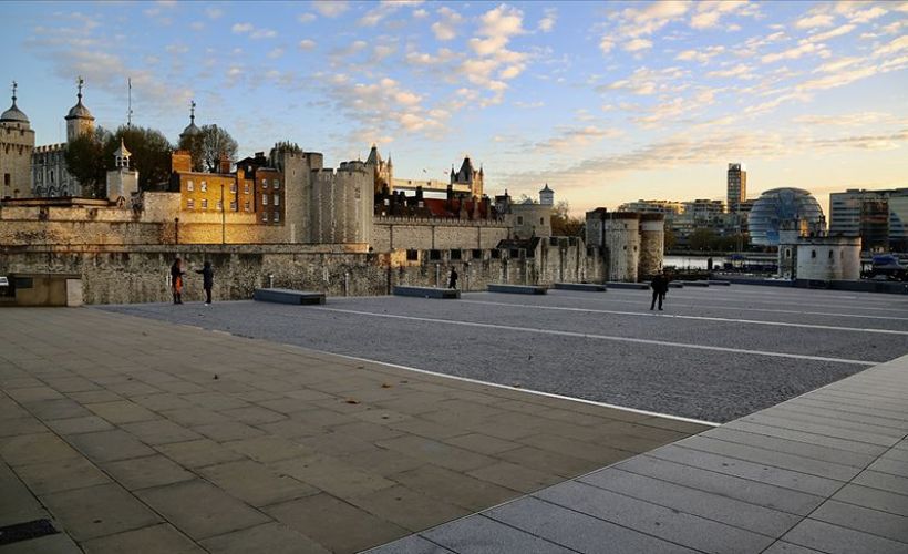 İngiltere'de virüsten 529 kişi daha hayatını kaybetti