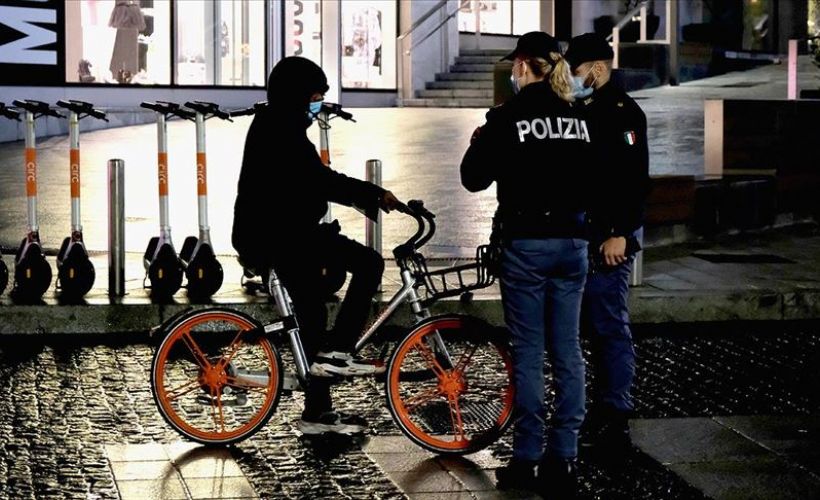 İtalya'da salgında günlük ölü sayısındaki artış sürüyor