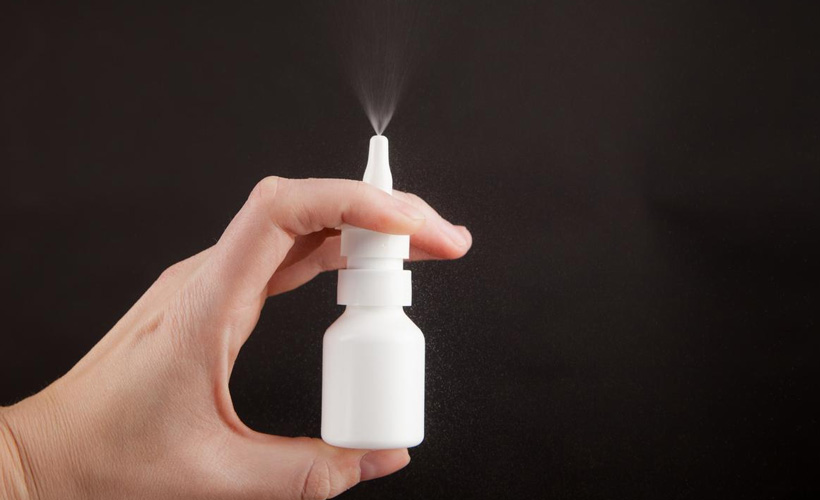 Bilim insanlarından yeni buluş: Koronavirüsten 48 saat koruyan burun spreyi