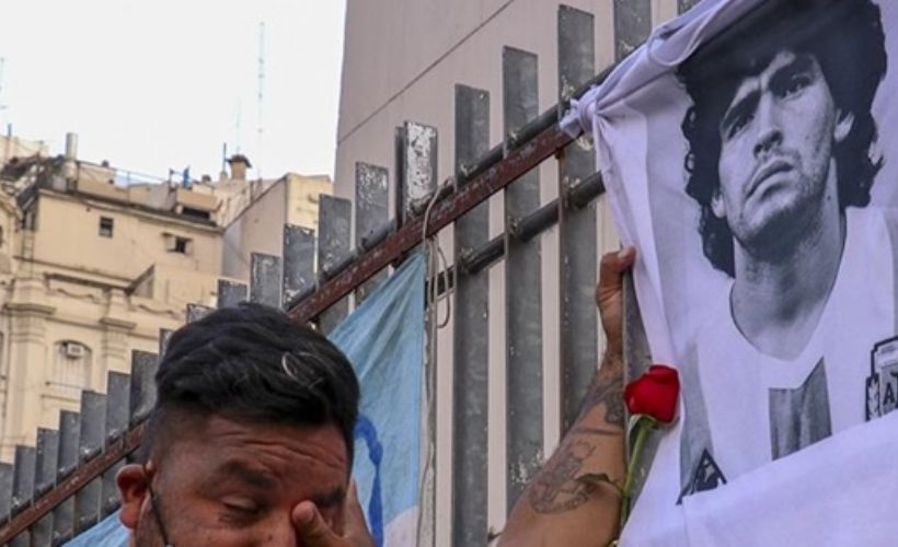 Arjantin Maradona'ya veda ediyor