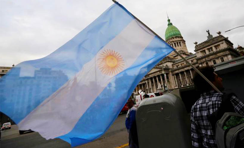 Arjantin'de 'servet vergisi' yasalaştı