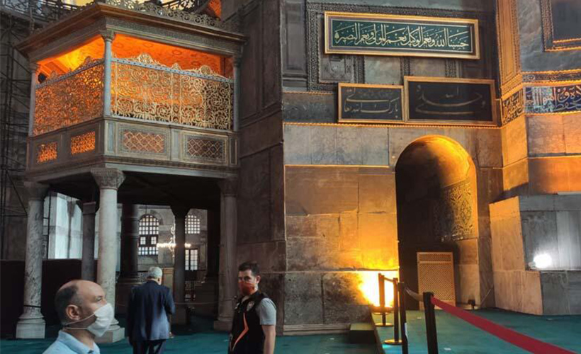 Erdoğan Ayasofya Camisi'ne hat tablosu bağışladı