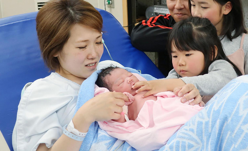 Japonya'dan doğumları artırmak için ilginç yöntem!