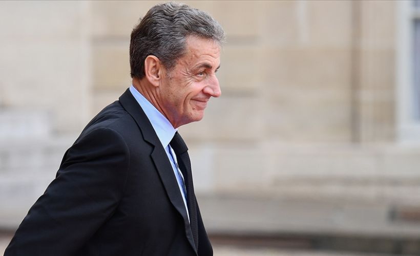 Sarkozy'nin yolsuzlukla yargılandığı davada 4 yıl hapsi istendi