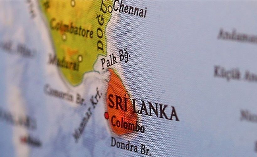 Sri Lanka'da Müslümanlar, Kovid-19 kurbanlarının cenazelerinin yakılması zorunluluğunu protesto etti