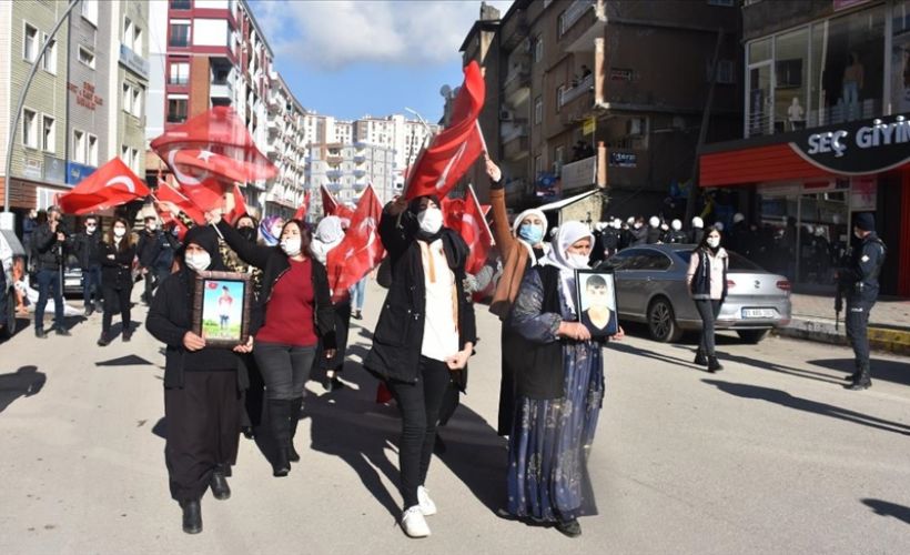 'Artık yeter, çocuklarımızı bize versinler anaların gözyaşları dinsin.'