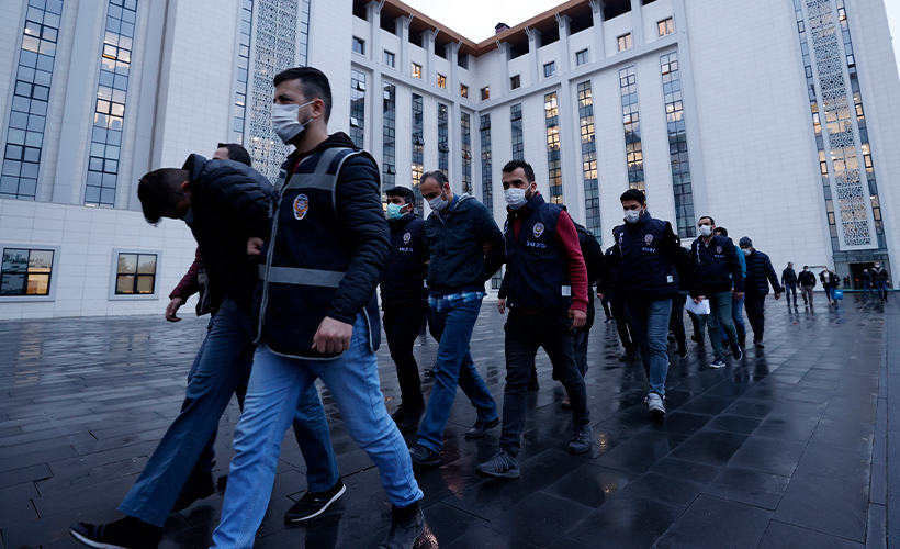 10 ilde FETÖ/PDY'nin Adalet Bakanlığı yapılanmasına operasyon