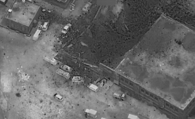 ABD, Afgan güçlerine saldıran Taliban üyelerine hava saldırısı düzenledi