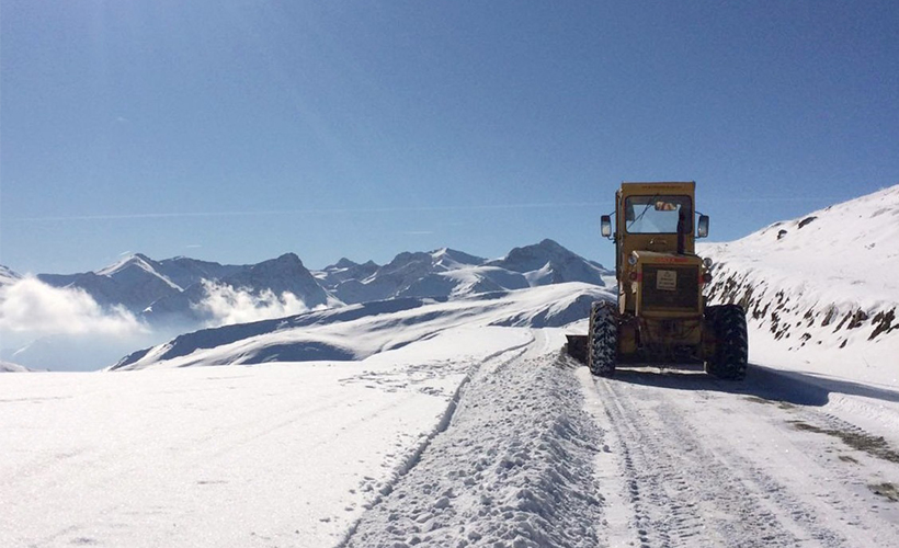 Van'ın kırsalı beyaza büründü