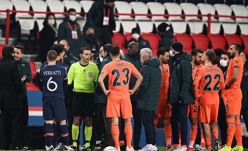 Demba Ba soyunma odasında yaşananları anlattı